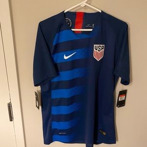 Nike US Men’s National Team Jersey — Large
